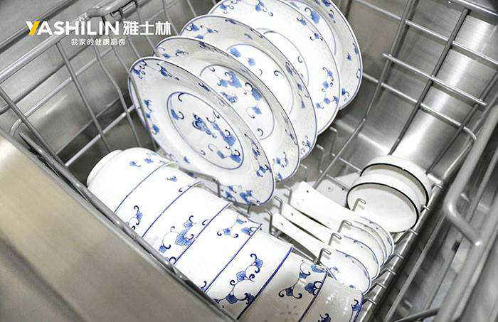 雅士林成功研发能用手机控制的集成灶和洗碗机