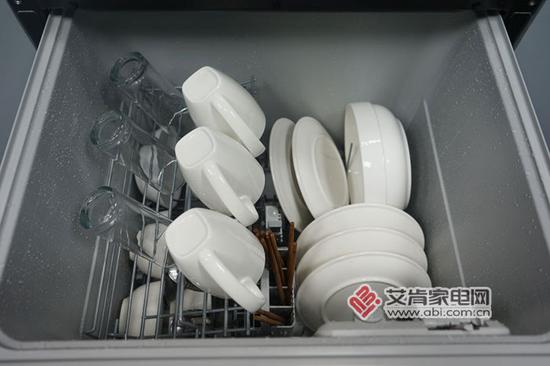 松下洗碗机评测：自带烘干杀菌 但耗时太长