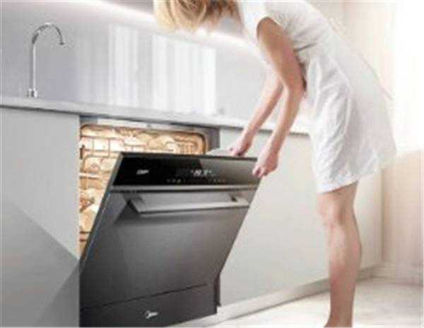美的X3洗碗机，烘干洁净更高效